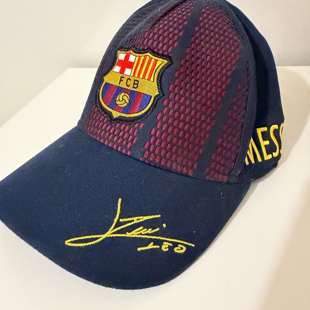 FC Barcelona Cap with Signature